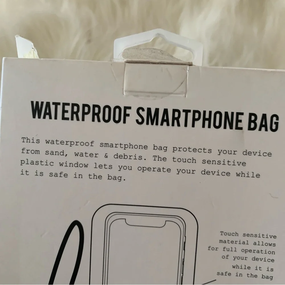 Urban Outfitters Waterproof Smartphone Bag -Black